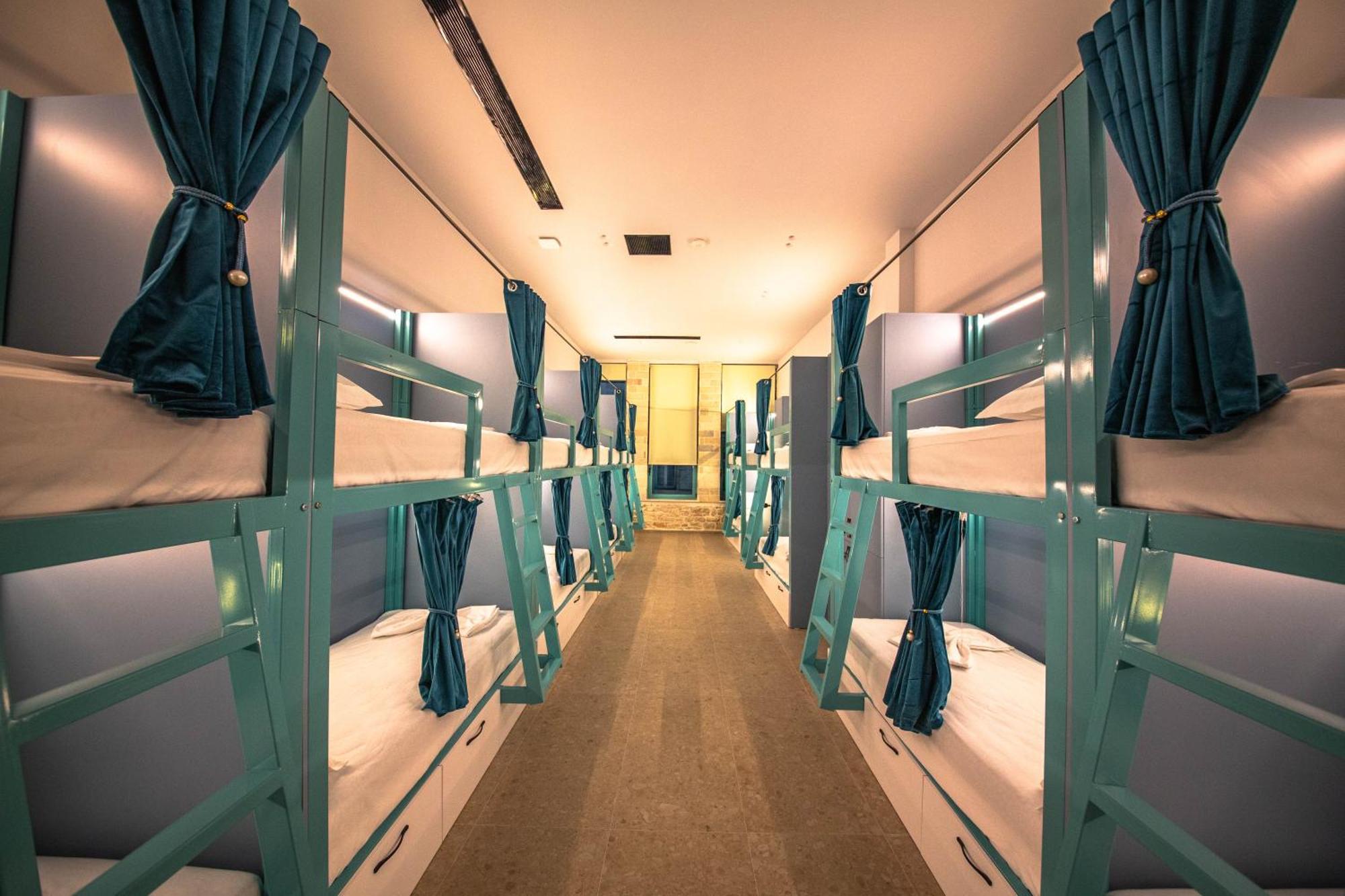 Hostel Vega 43 *