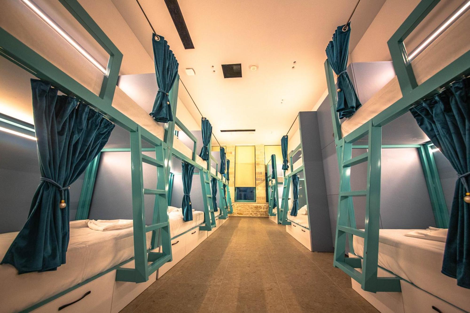Vega 43 Sarandë