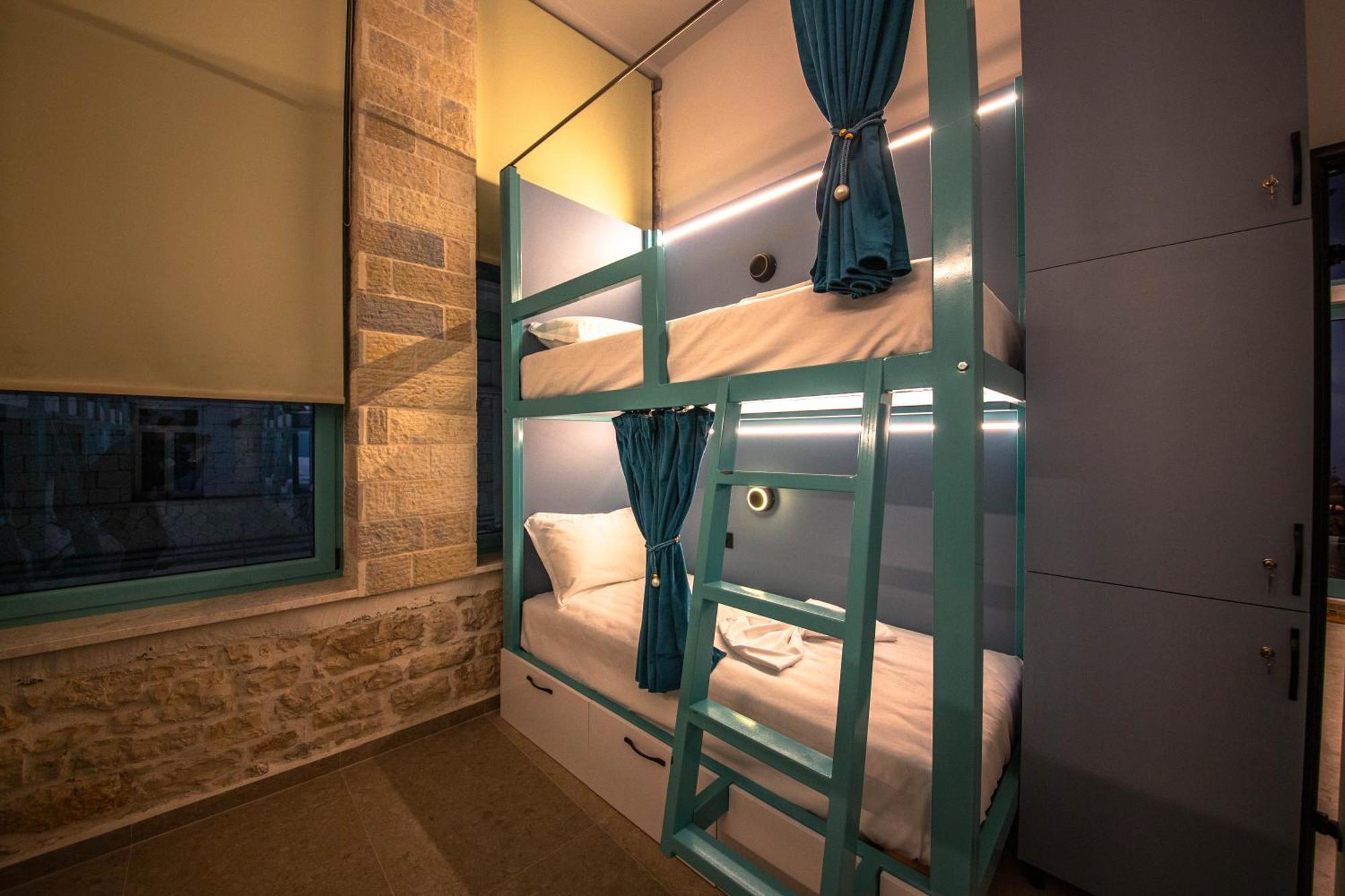 Vega 43 Hostel