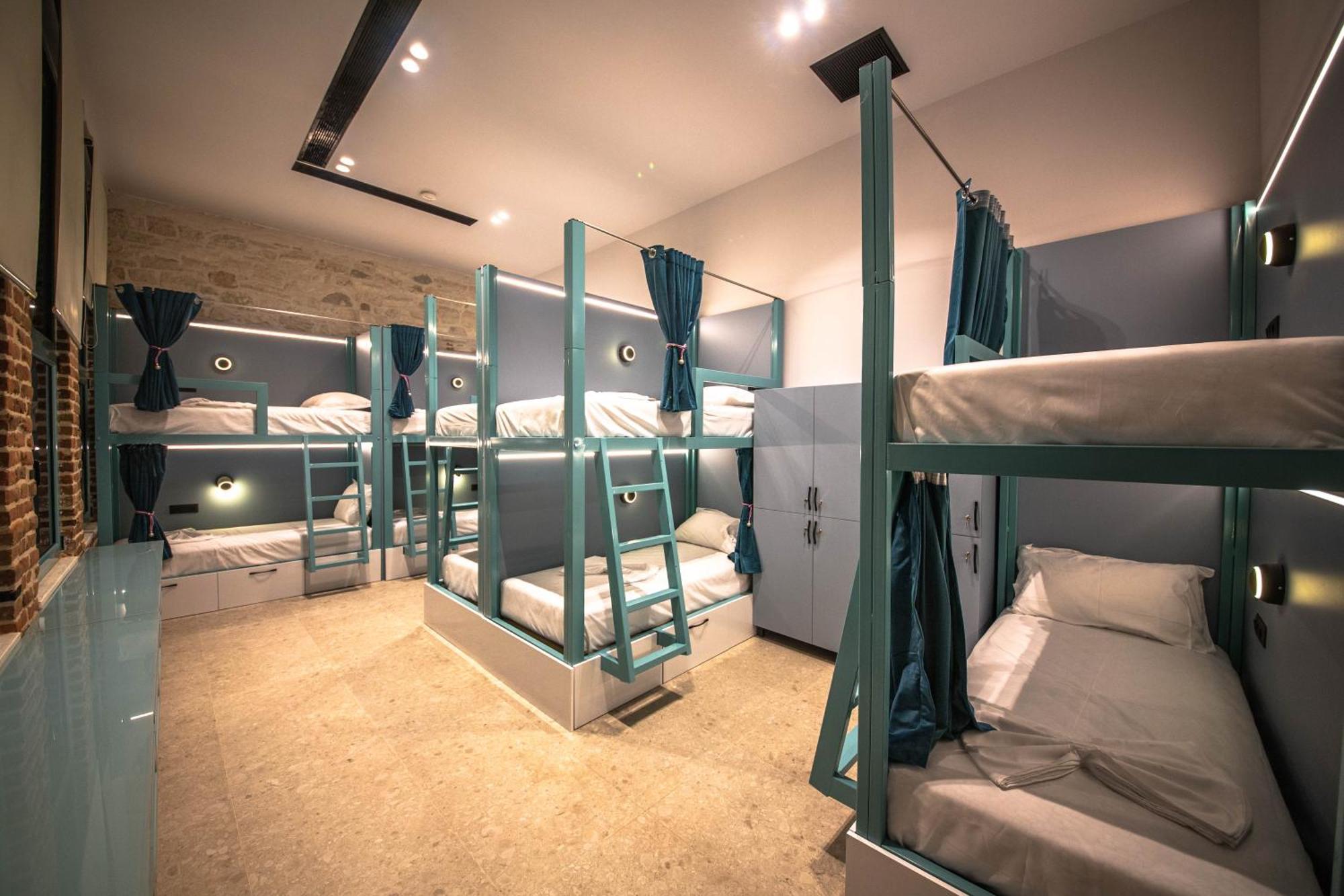 Vega 43 Hostel